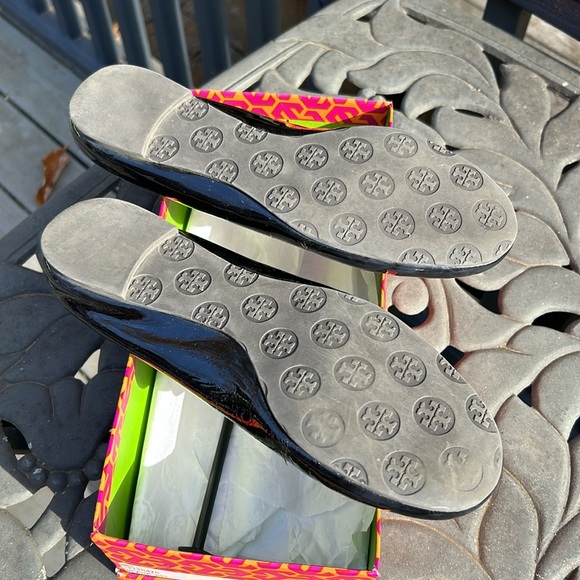 Tory Burch Slipper Shoe - Picture 2 of 3